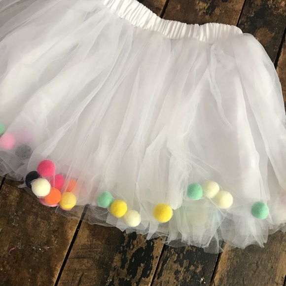 White Rainbow Pom-Poms Tutu Tulle Skirt Toddler Medium 3T 4T - Picture 3 of 6